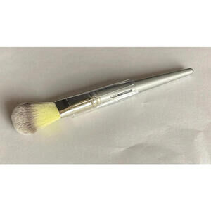 Sephora Powder Brush #58, BRAND NEW, Discontinued Handle Color! Hard to Find